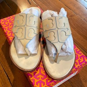 Tory Burch - Janie full logo things